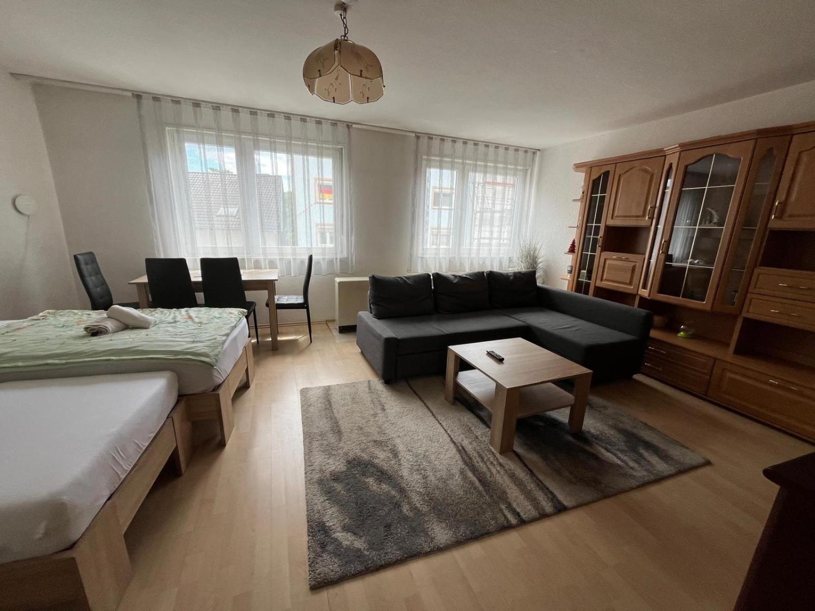 Schoene Ferienwohnung In Saarbrücken Eksteriør billede